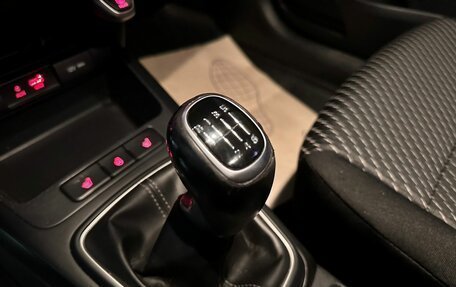 KIA Rio IV, 2019 год, 1 399 000 рублей, 10 фотография