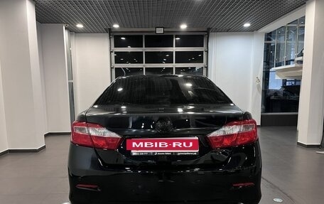 Toyota Camry, 2014 год, 1 566 000 рублей, 4 фотография