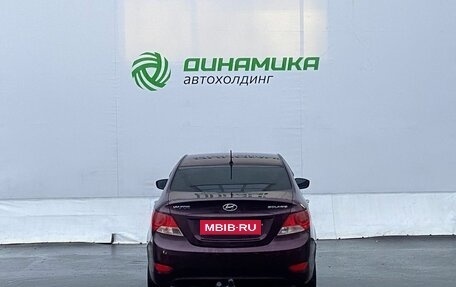 Hyundai Solaris II рестайлинг, 2011 год, 650 000 рублей, 6 фотография