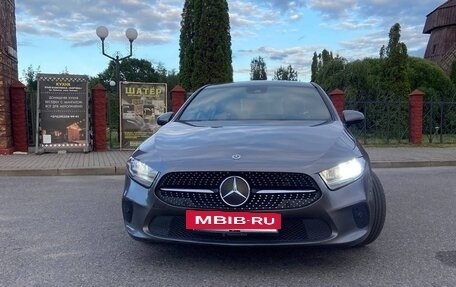 Mercedes-Benz A-Класс, 2020 год, 2 900 000 рублей, 10 фотография
