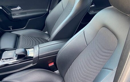Mercedes-Benz A-Класс, 2020 год, 2 900 000 рублей, 12 фотография
