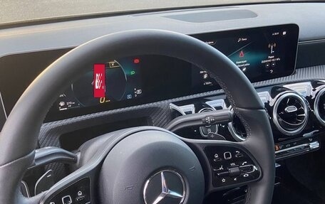 Mercedes-Benz A-Класс, 2020 год, 2 900 000 рублей, 11 фотография