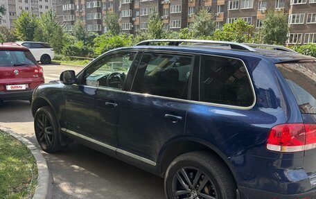 Volkswagen Touareg III, 2005 год, 1 100 000 рублей, 2 фотография
