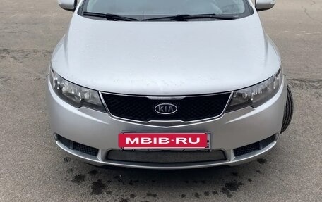 KIA Cerato III, 2010 год, 850 000 рублей, 4 фотография