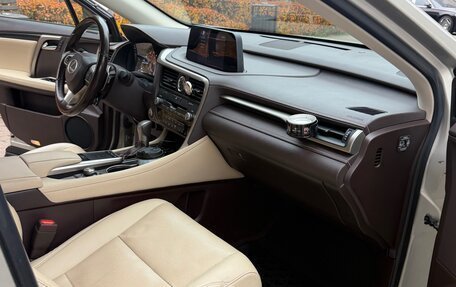 Lexus RX IV рестайлинг, 2020 год, 4 650 000 рублей, 14 фотография