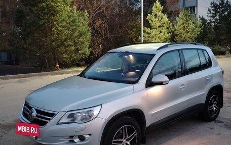 Volkswagen Tiguan I, 2010 год, 800 000 рублей, 2 фотография