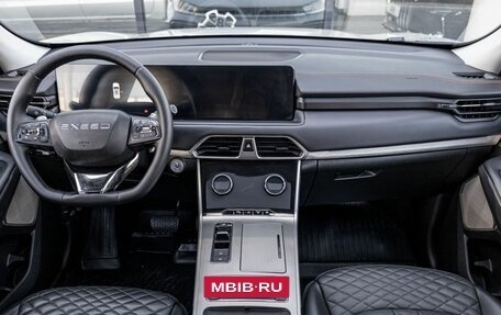 CheryExeed TXL, 2023 год, 2 393 000 рублей, 7 фотография