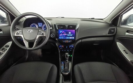 Hyundai Solaris II рестайлинг, 2015 год, 1 150 000 рублей, 10 фотография