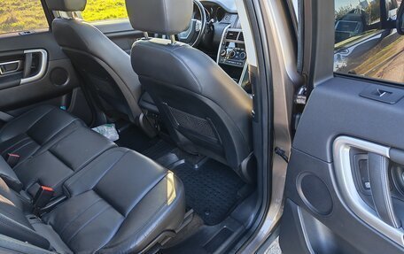 Land Rover Discovery Sport I рестайлинг, 2017 год, 2 640 000 рублей, 10 фотография
