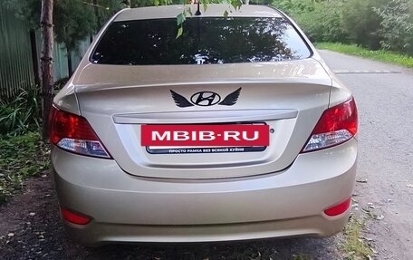 Hyundai Solaris II рестайлинг, 2013 год, 740 000 рублей, 4 фотография