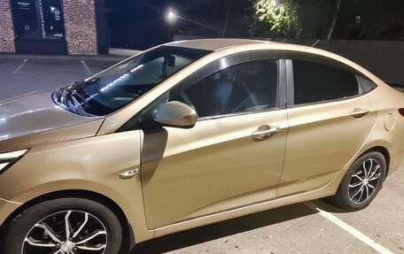 Hyundai Solaris II рестайлинг, 2013 год, 740 000 рублей, 12 фотография