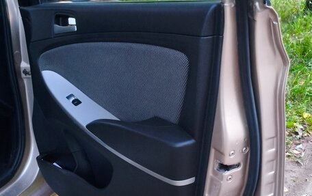 Hyundai Solaris II рестайлинг, 2013 год, 740 000 рублей, 6 фотография