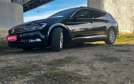 Volkswagen Passat B8 рестайлинг, 2019 год, 2 000 000 рублей, 1 фотография