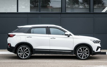 FAW Bestune T77, 2024 год, 1 799 000 рублей, 5 фотография