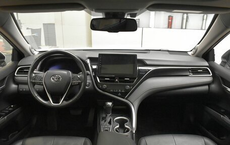 Toyota Camry, 2023 год, 3 200 000 рублей, 9 фотография