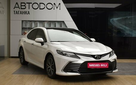 Toyota Camry, 2023 год, 3 200 000 рублей, 3 фотография