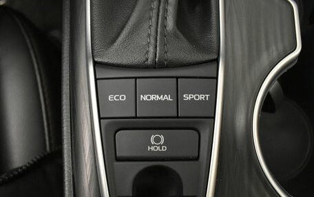 Toyota Camry, 2023 год, 3 200 000 рублей, 21 фотография