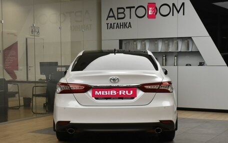Toyota Camry, 2023 год, 3 200 000 рублей, 6 фотография
