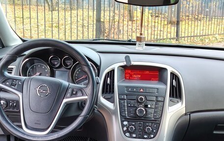Opel Astra J, 2011 год, 800 000 рублей, 8 фотография