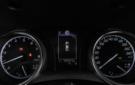 Toyota Camry, 2018 год, 2 249 000 рублей, 16 фотография