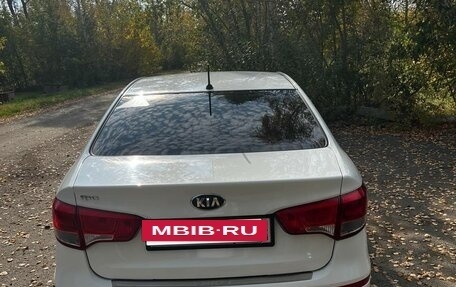 KIA Rio III рестайлинг, 2015 год, 1 090 000 рублей, 2 фотография