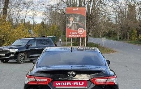 Toyota Camry, 2021 год, 2 800 000 рублей, 4 фотография