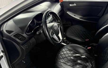 Hyundai Solaris II рестайлинг, 2012 год, 700 000 рублей, 8 фотография