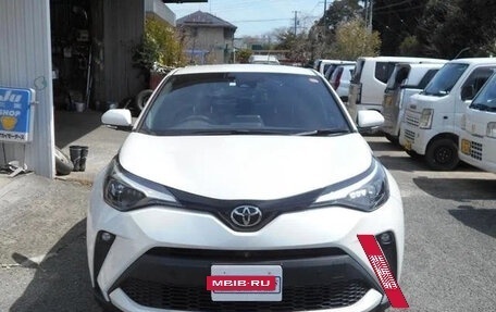 Toyota C-HR I рестайлинг, 2023 год, 1 361 000 рублей, 2 фотография