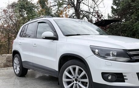 Volkswagen Tiguan I, 2015 год, 1 520 000 рублей, 4 фотография