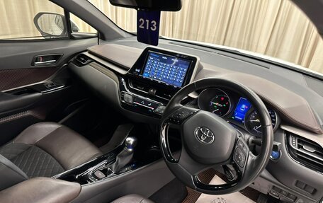 Toyota C-HR I рестайлинг, 2018 год, 2 449 900 рублей, 11 фотография