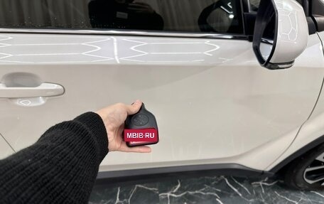 Toyota C-HR I рестайлинг, 2018 год, 2 449 900 рублей, 28 фотография