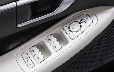 Hyundai Sonata VIII, 2020 год, 2 150 000 рублей, 13 фотография