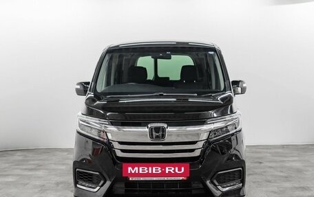 Honda Stepwgn IV рестайлинг, 2019 год, 2 250 000 рублей, 3 фотография