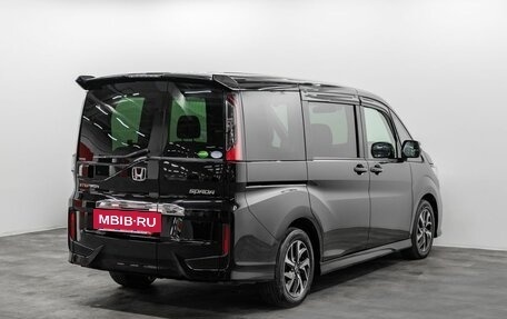 Honda Stepwgn IV рестайлинг, 2019 год, 2 250 000 рублей, 4 фотография