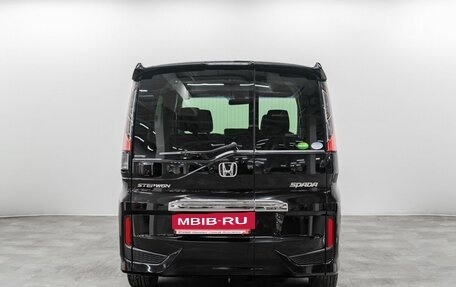 Honda Stepwgn IV рестайлинг, 2019 год, 2 250 000 рублей, 5 фотография
