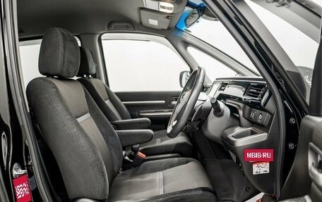 Honda Stepwgn IV рестайлинг, 2019 год, 2 250 000 рублей, 6 фотография