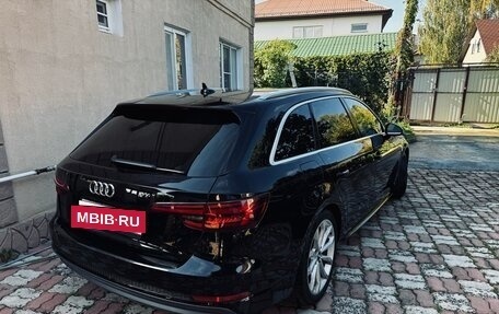 Audi A4, 2017 год, 1 900 000 рублей, 4 фотография