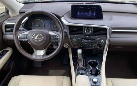 Lexus RX IV рестайлинг, 2017 год, 3 750 000 рублей, 2 фотография
