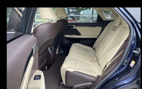 Lexus RX IV рестайлинг, 2017 год, 3 750 000 рублей, 4 фотография