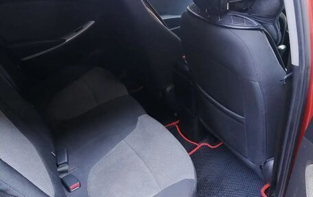 Hyundai Solaris II рестайлинг, 2012 год, 13 фотография