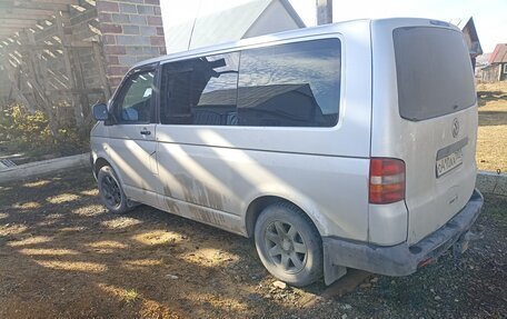 Volkswagen Transporter T5 рестайлинг, 2004 год, 900 000 рублей, 3 фотография