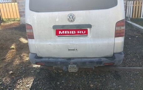 Volkswagen Transporter T5 рестайлинг, 2004 год, 900 000 рублей, 4 фотография