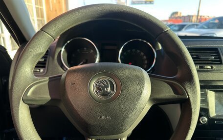 Skoda Yeti I рестайлинг, 2017 год, 1 147 000 рублей, 8 фотография