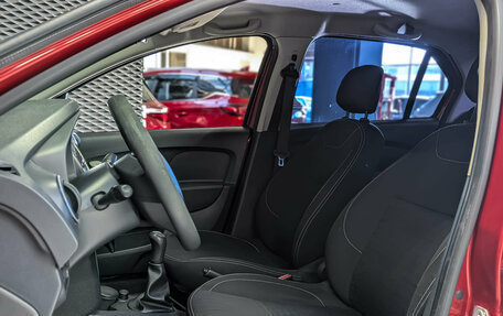 Renault Logan II, 2014 год, 750 000 рублей, 11 фотография
