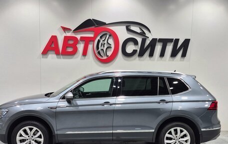 Volkswagen Tiguan II, 2019 год, 3 599 000 рублей, 4 фотография
