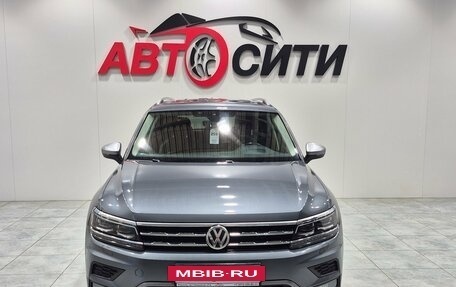 Volkswagen Tiguan II, 2019 год, 3 599 000 рублей, 2 фотография