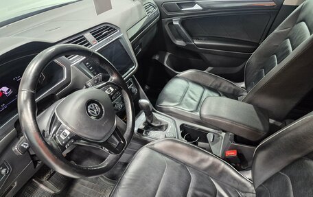 Volkswagen Tiguan II, 2019 год, 3 599 000 рублей, 13 фотография