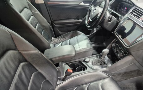 Volkswagen Tiguan II, 2019 год, 3 599 000 рублей, 16 фотография