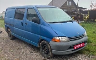 Toyota HiAce, 2001 год, 800 000 рублей, 1 фотография