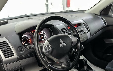 Mitsubishi Outlander III рестайлинг 3, 2012 год, 1 099 000 рублей, 8 фотография